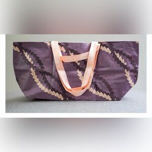 BUDDAH MOCHI BEBEH x kalokini | purple crown flower lei